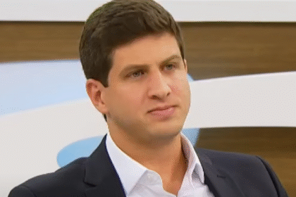 JOÃO CAMPOS VIRA ALVO DE PEDIDO DE IMPEACHMENT APÓS MUDANÇA EM CONCURSO PARA BENEFICIAR CANDIDATO