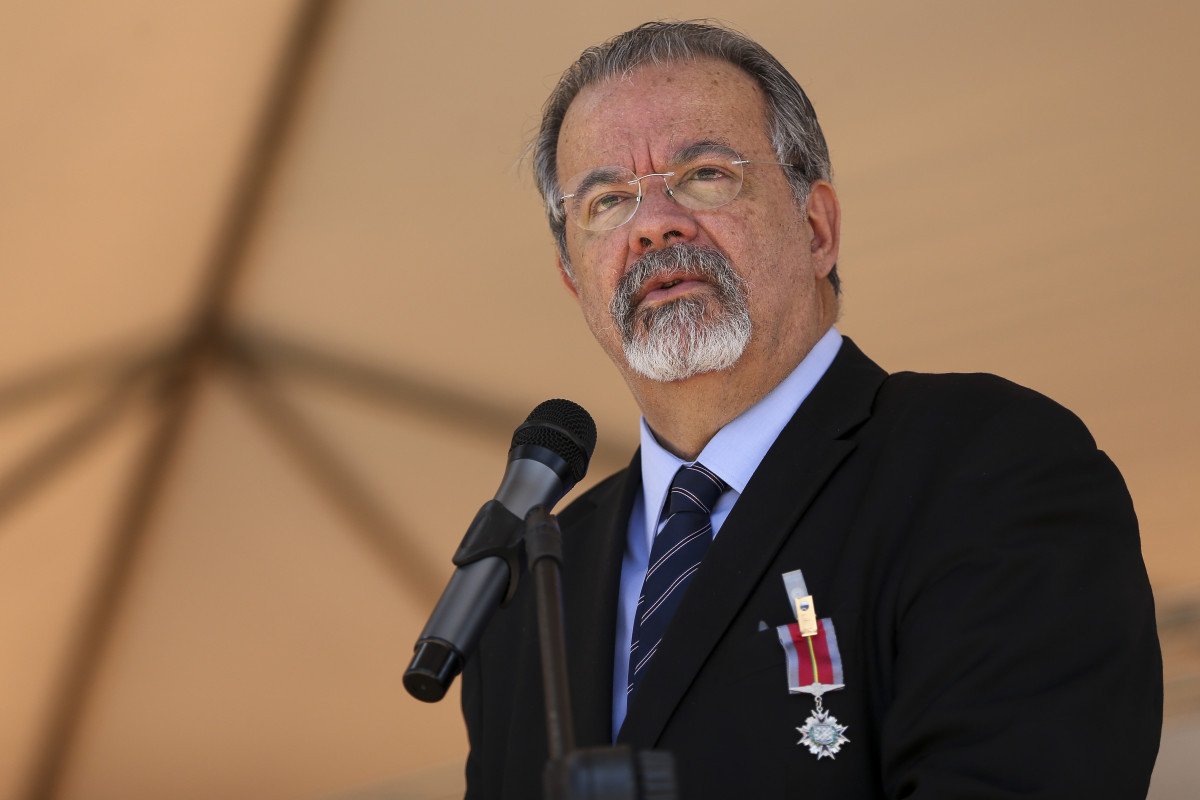 MORRE, AOS 73 ANOS, O EX-MINISTRO RAUL JUNGMANN MORRE, AOS 73 ANOS, O EX-MINISTRO RAUL JUNGMANN