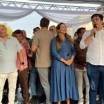 PREFEITA EDUARDA GOUVEIA DE CARPINA REALIZOU A ENTREGA DE 10 ÔNIBUS E INAUGUROU A POLICLÍNICA ESPECIALIDADE DR ALDO MOTA