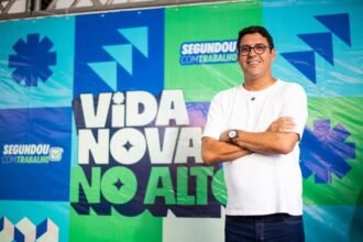 PREFEITO DE CAMARAGIBE DIEGO CABRAL DEU UM PASSO SIGNIFICATIVO EM DIREÇÃO A MELHORIA NA INFRAESTRUTURA DA CIDADE AO ASSINAR A ORDEM DE SERVIÇO DO PROGRAMA ” VIDA NOVA NO ALTO”. PREFEITO DE CAMARAGIBE DIEGO CABRAL DEU UM PASSO SIGNIFICATIVO EM DIREÇÃO A MELHORIA NA INFRAESTRUTURA DA CIDADE AO ASSINAR A ORDEM DE SERVIÇO DO PROGRAMA ” VIDA NOVA NO ALTO”.