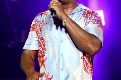 A NOITE NA ILHA DE ITAMARACÁ NÃO PODIA DEIXAR DE FORA O CANTOR HARMONIA DO SAMBA FESTIVAL PERNAMBUCO MEU PAÍS