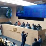 CÂMARA DO RECIFE ARQUIVA PEDIDO DE IMPEACHMENT CONTRA JOÃO CAMPOS; DENÚNCIA REJEITADA POR 25 VOTOS CÂMARA DO RECIFE ARQUIVA PEDIDO DE IMPEACHMENT CONTRA JOÃO CAMPOS; DENÚNCIA REJEITADA POR 25 VOTOS