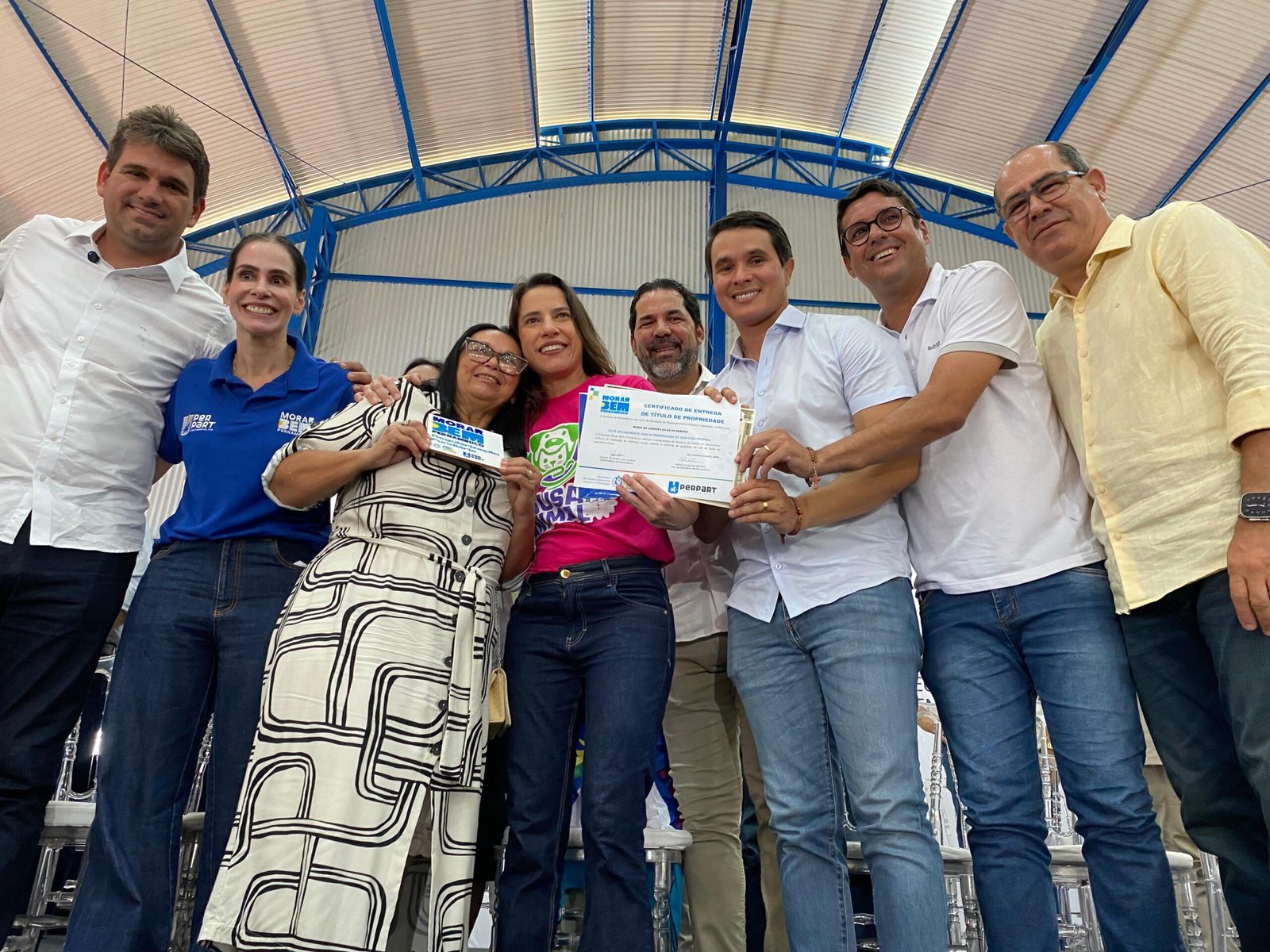 GOVERNADORA RAQUEL LYRA ENTREGA MAIS DE MIL TITULOS DE PROPRIEDADE PARA O PARQUE CAPIBARIBE SÃO LOURENÇO DA MATA.